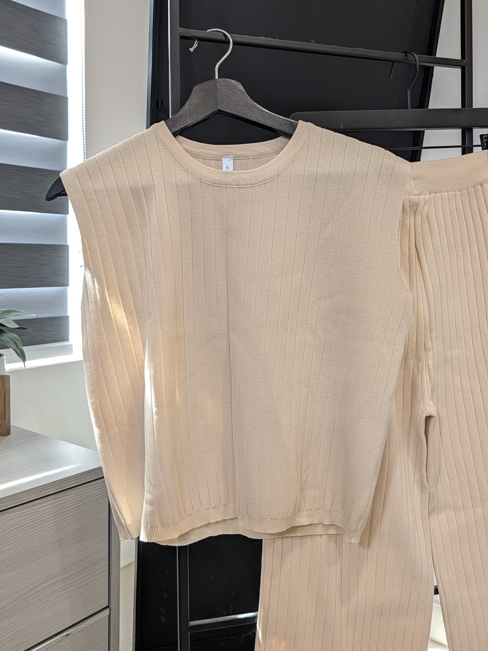 NWOT Cream Ribbed Knit Sleeveless Top &  Pants Set - Picture 2 of 15